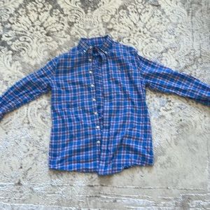 EUC Vineyard Vines Button down shirt